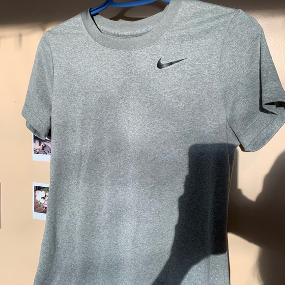 Nike dry fit tee - Picture 3 of 5